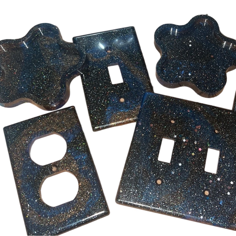 Galaxy light plate, outlet cover, and matching trinket tray